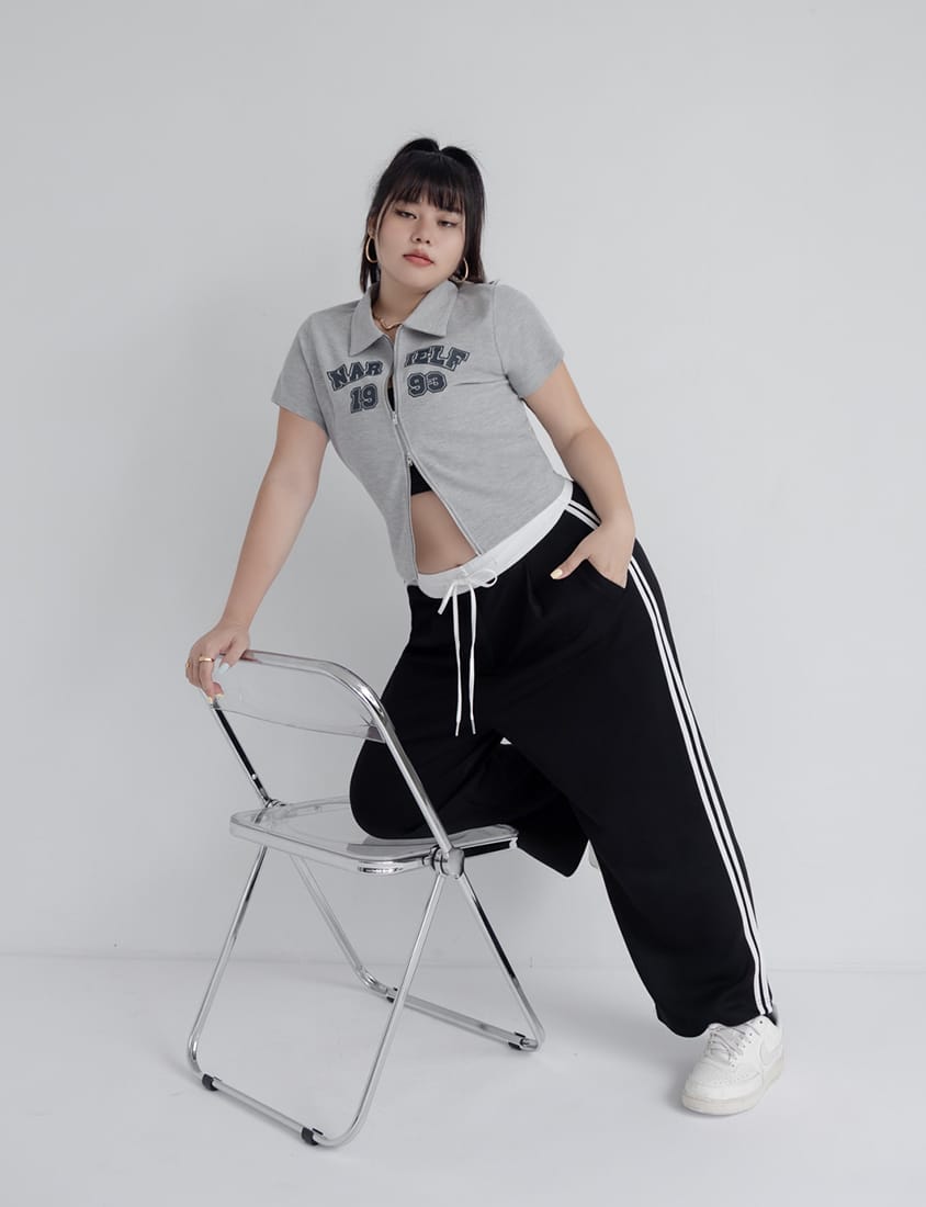 MUA! Double Zip Waffle Knit Plus Size Graphic Tee