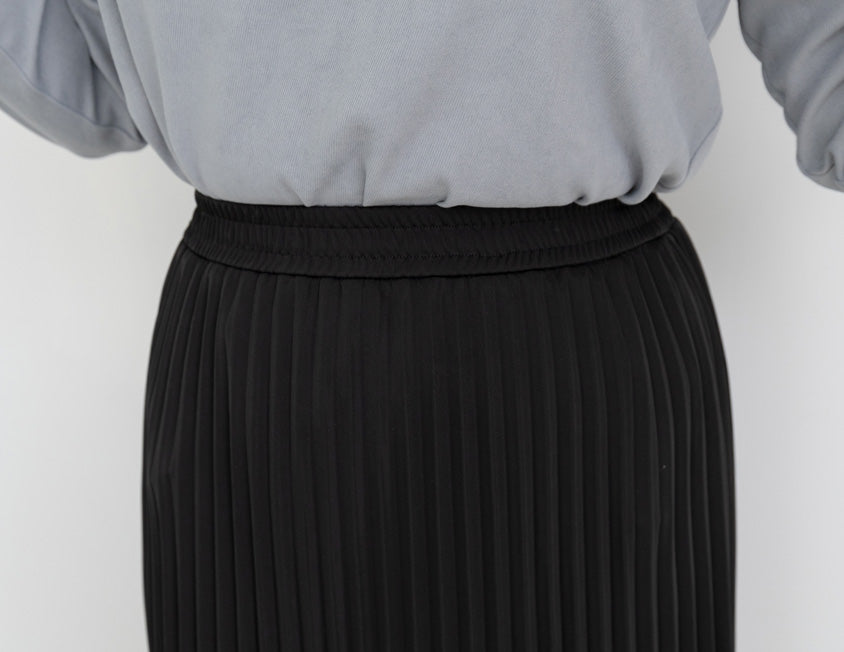 MISS. Fairy Pleated Elastic Waist Plus Size Maxi Skirt