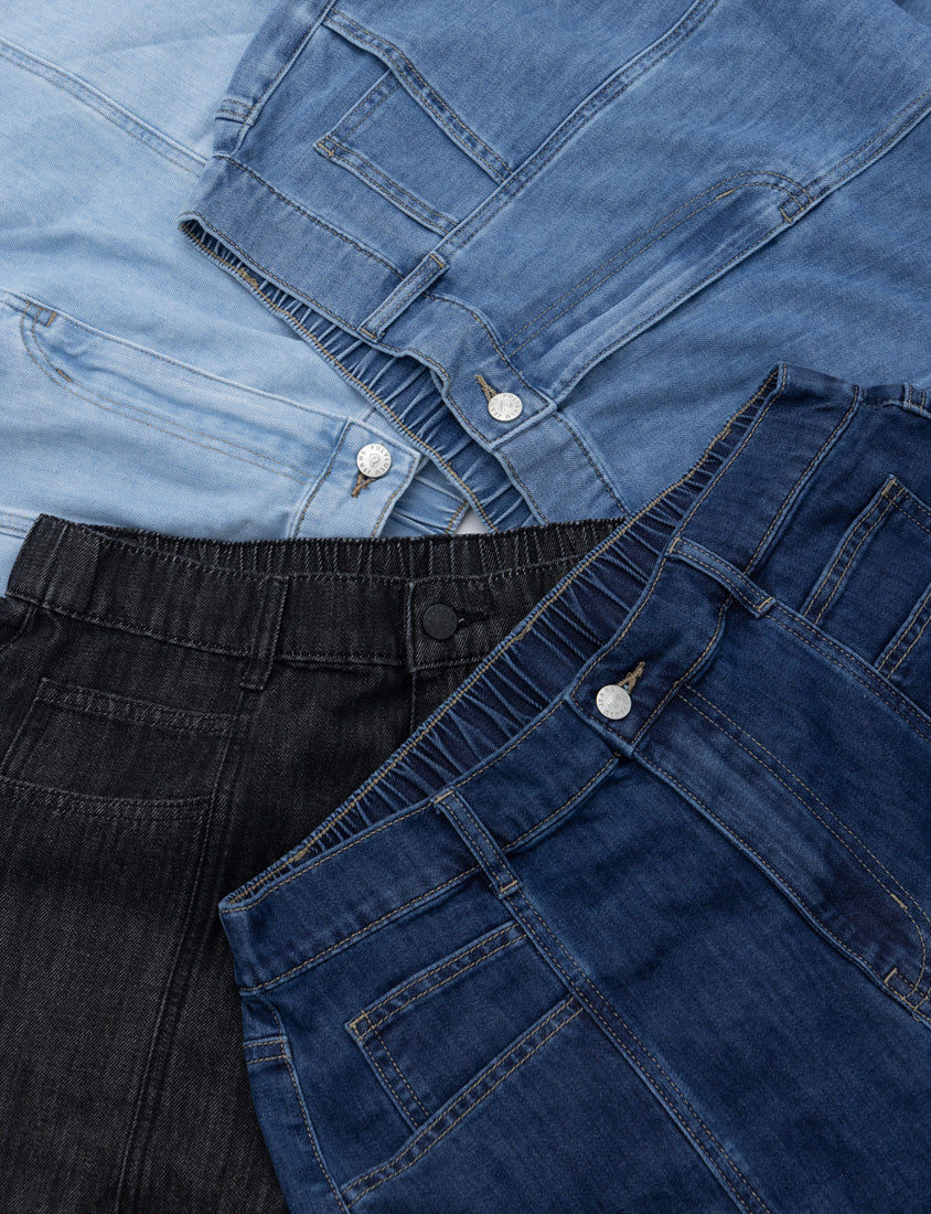 Standard Stitch Detail Plus Size Wide-Leg Jeans