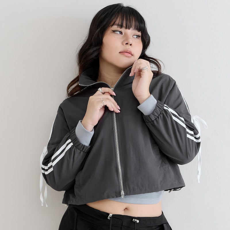 MUA! Contrast Trim Cropped Plus Size Trench Jacket