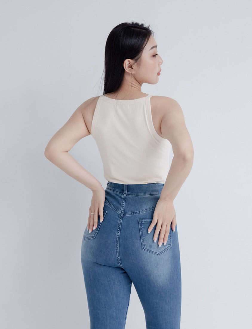 U-Neck Ribbed Shoulder Cut Plus Size BRATOP (with Padding)