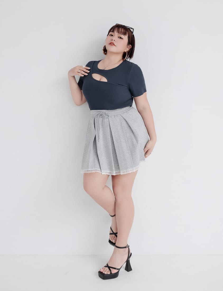 MUA! Pleated Lace-Trim Elastic Drawstring Plus Size Cotton Skirt (with Inner Shorts)
