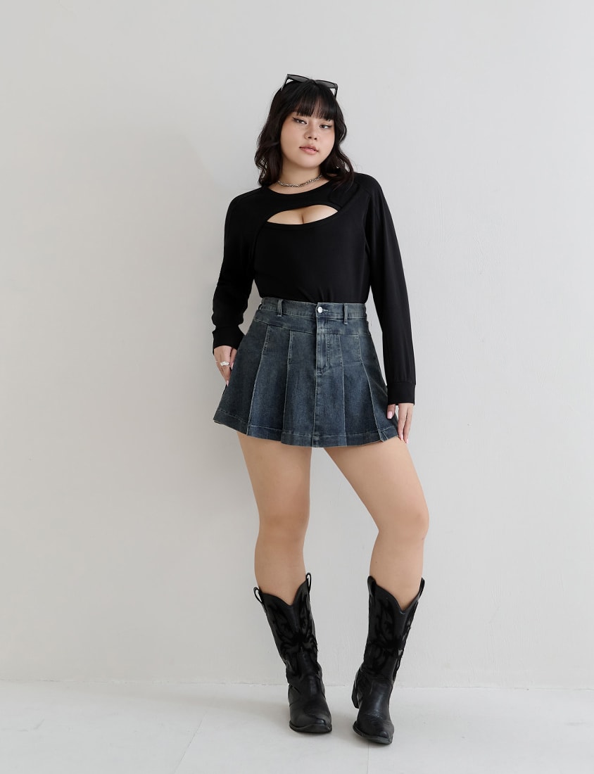 MUA! Cloud Cotton Front Cut-Out Plus Size Long Sleeve Top