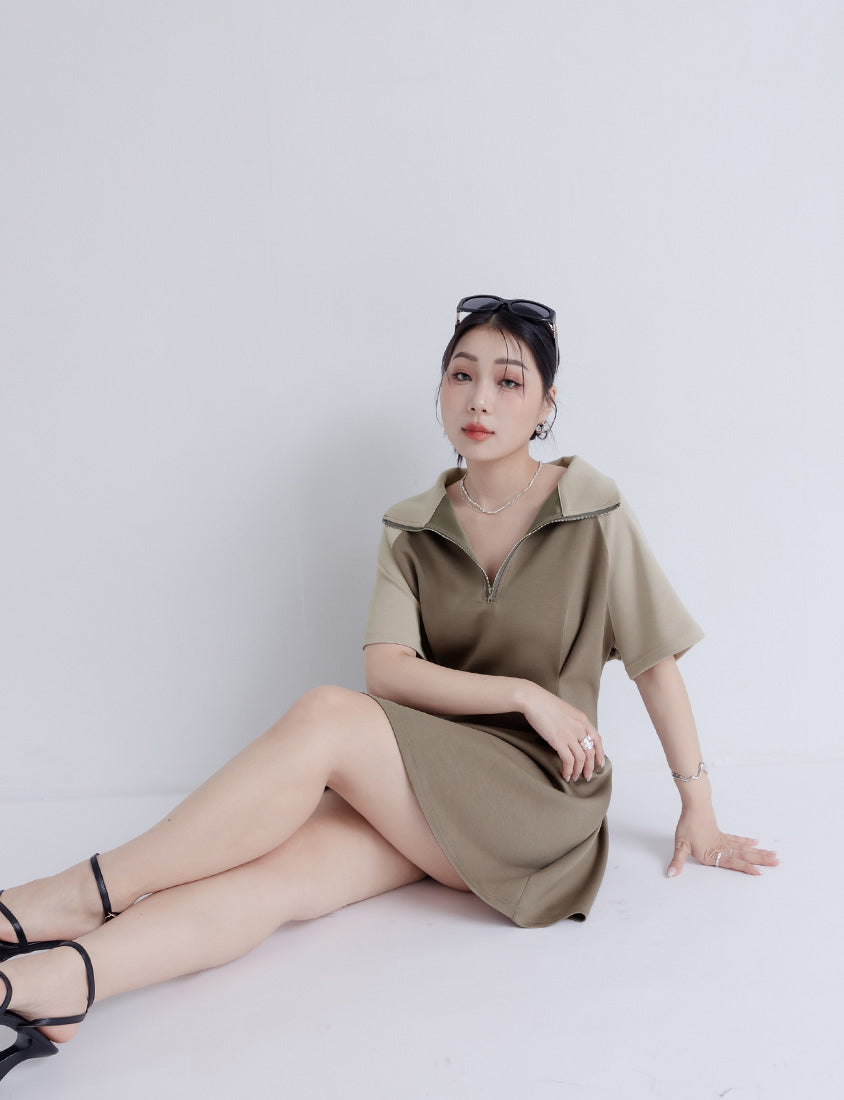 MUA! Space Cotton Color-Block Stand Collar Plus Size Short Sleeve Mini Dress