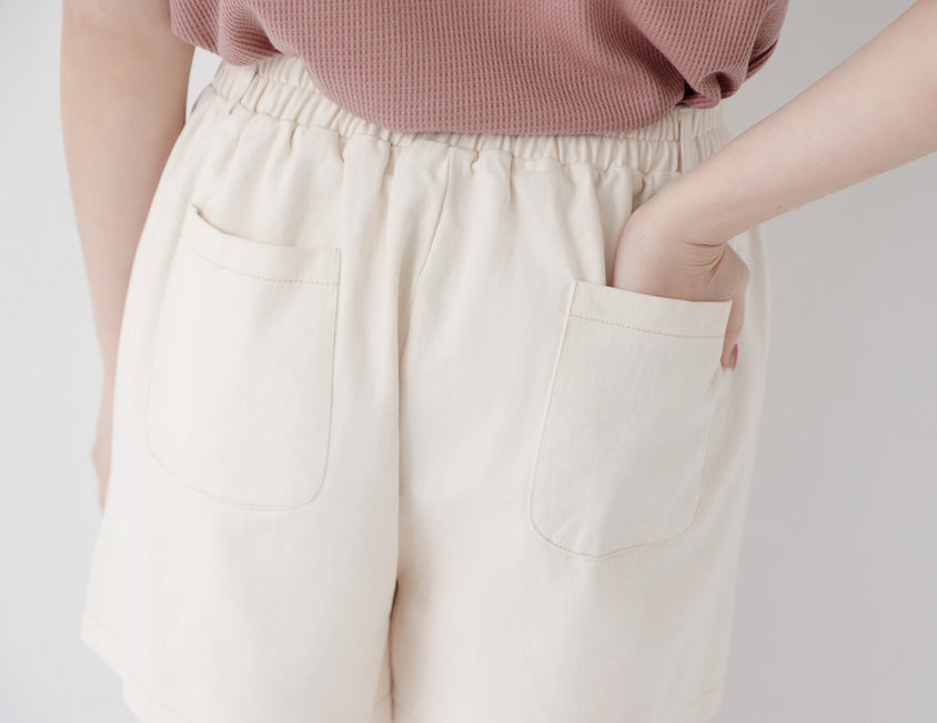 Twill Contrast Stitch High Waist Plus Size Shorts