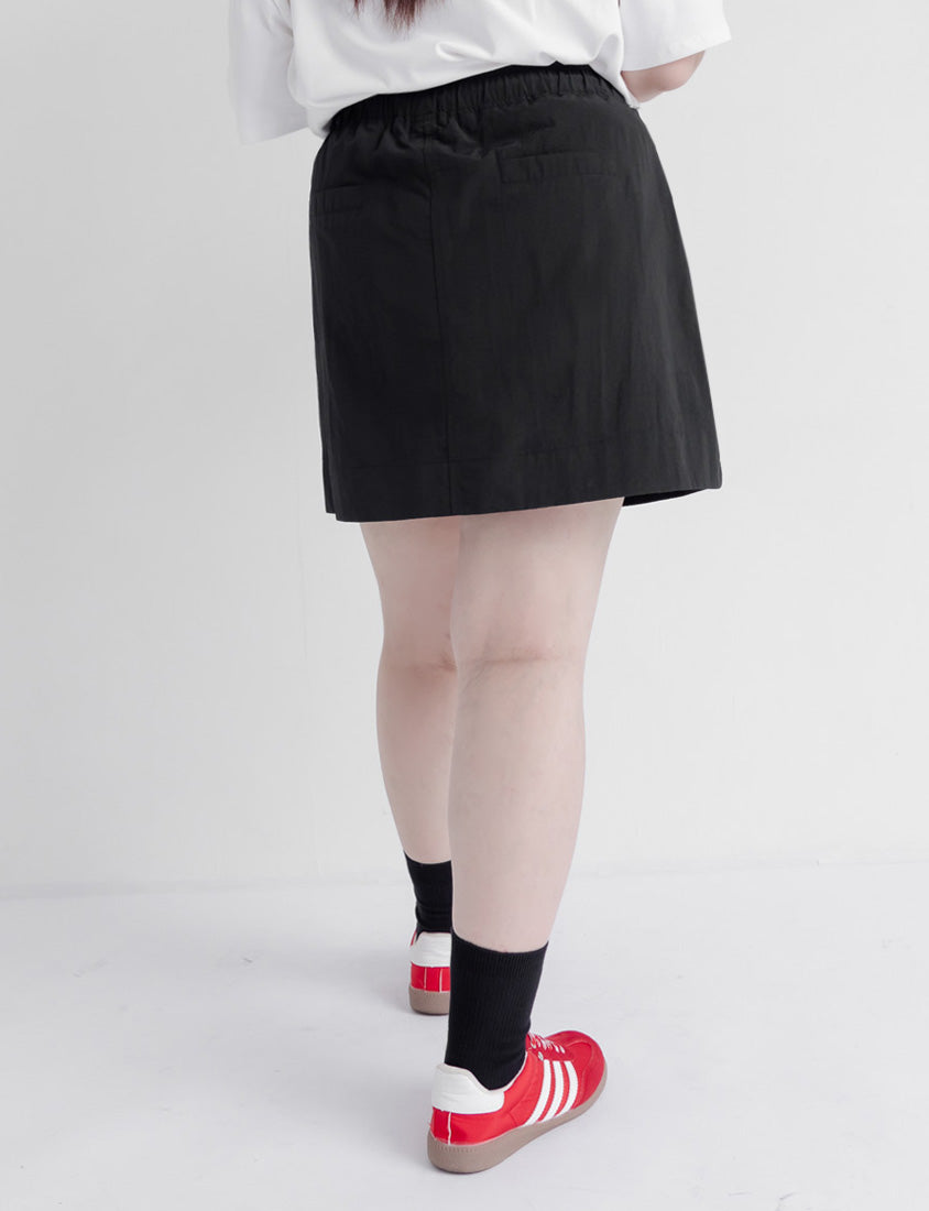 Unique PO’NYO Cargo Elastic Waist Plus Size Short Skirt (with Shorts)