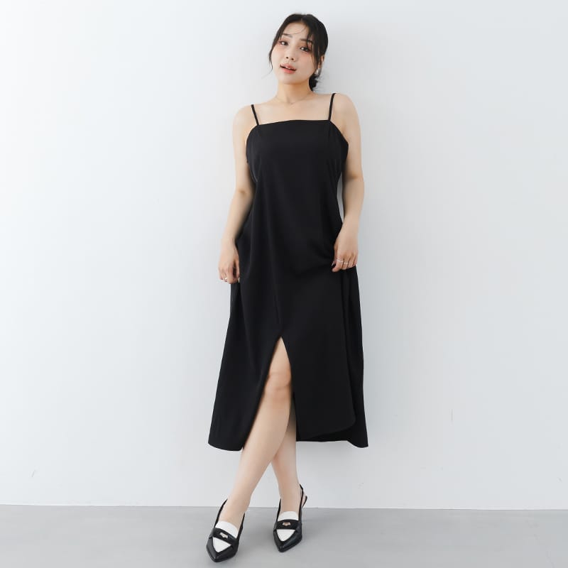 Wrinkle-Resistant Front Slit Adjustable Strap Plus Size Maxi Dress