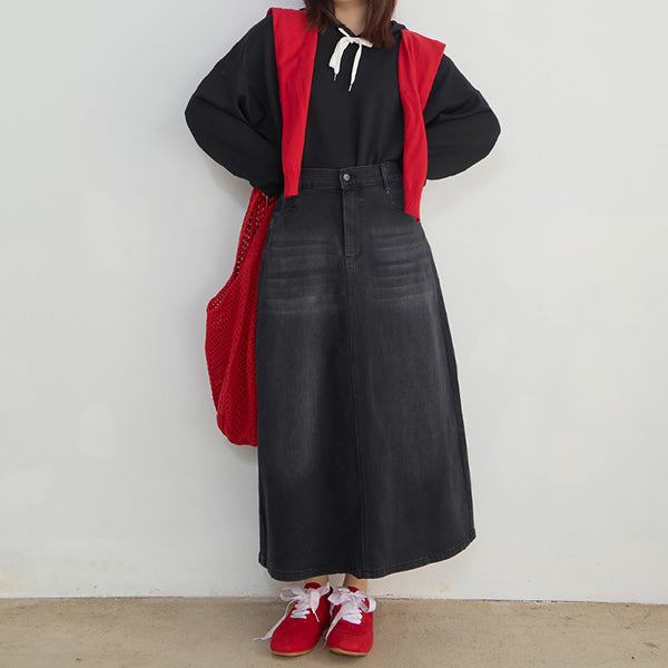 Standard Perfect Fit Back Slit Plus Size Denim Maxi Skirt