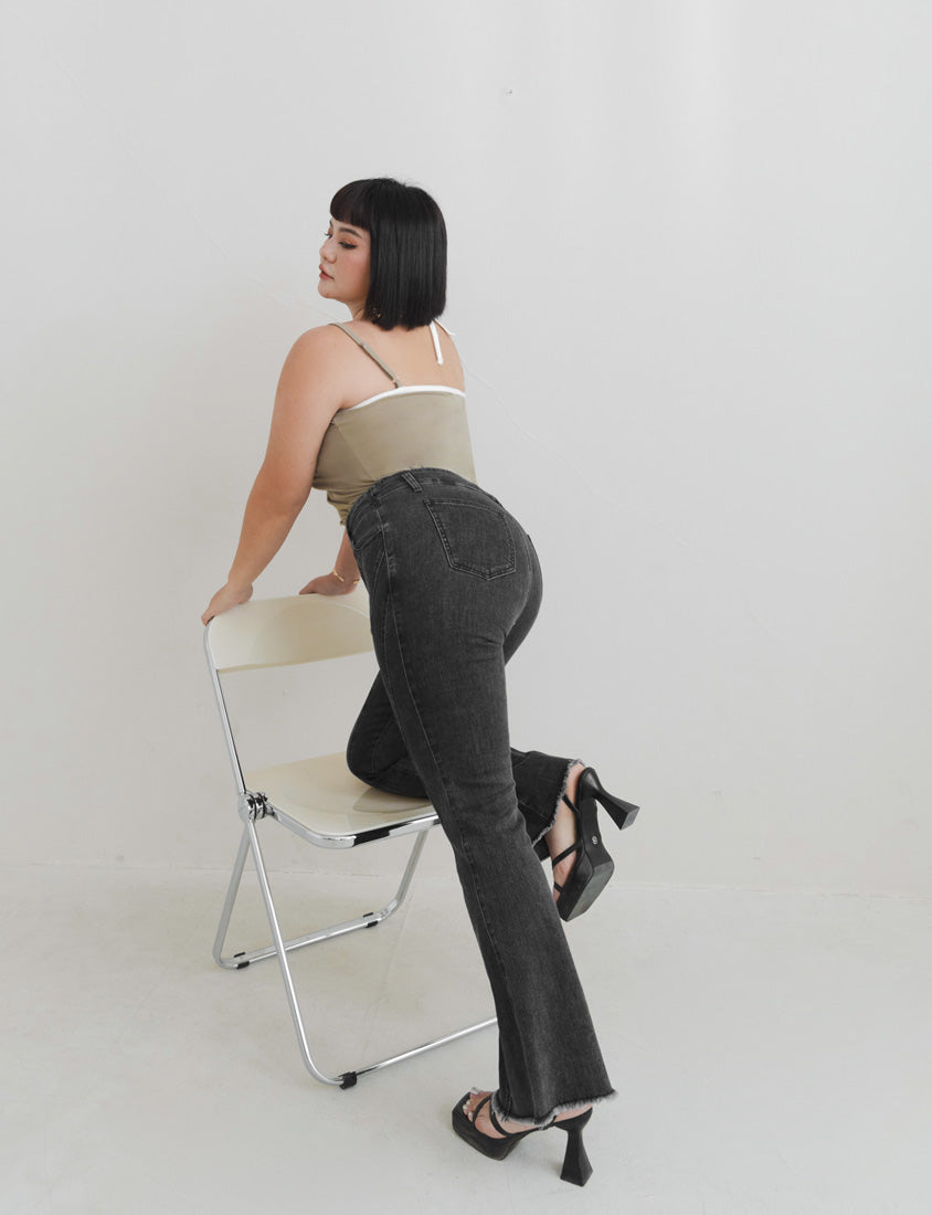 MUA! Ultra Slimming Stitch Stretchy Plus Size Flared Pants