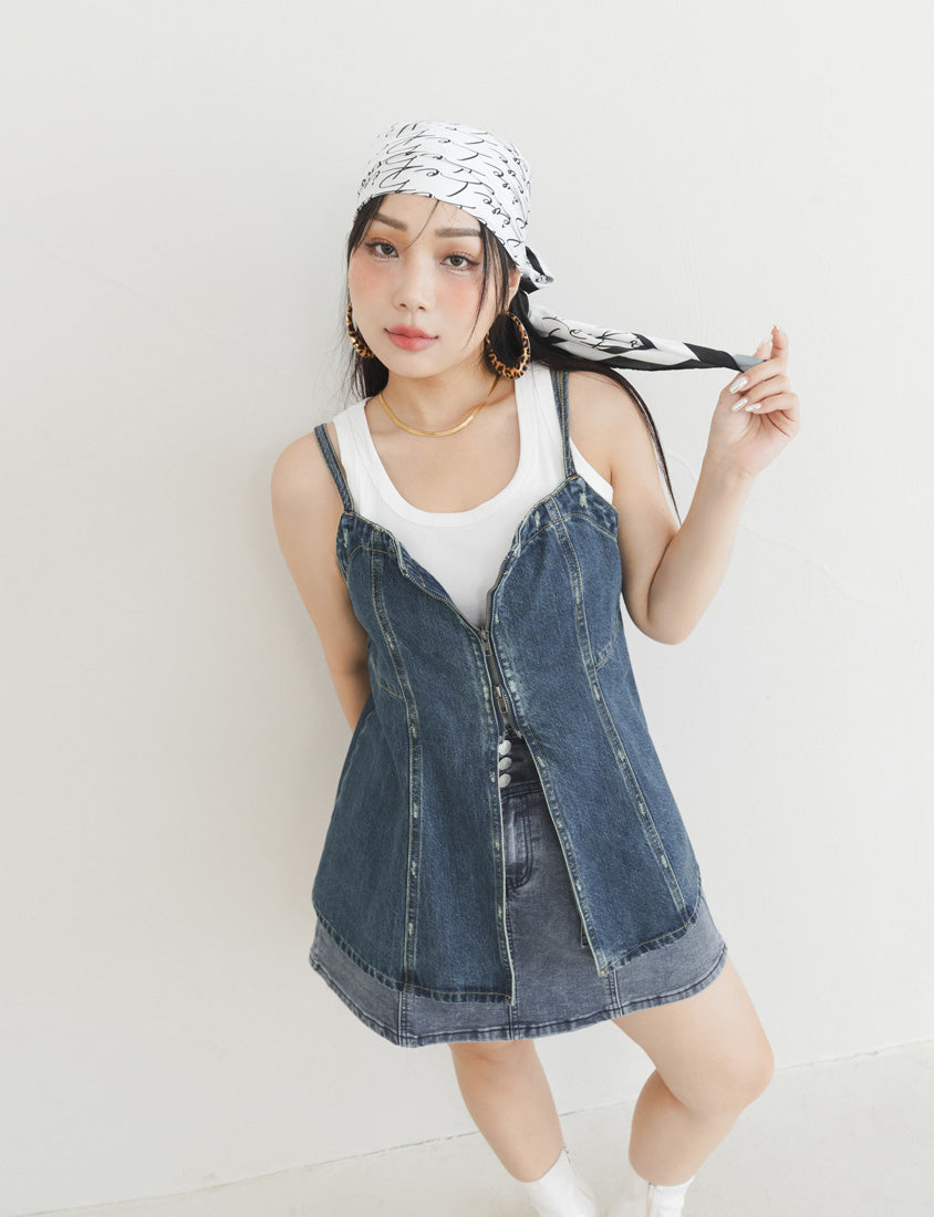 MUA! Distressed Zip-Up Convertible Plus Size Denim Vest