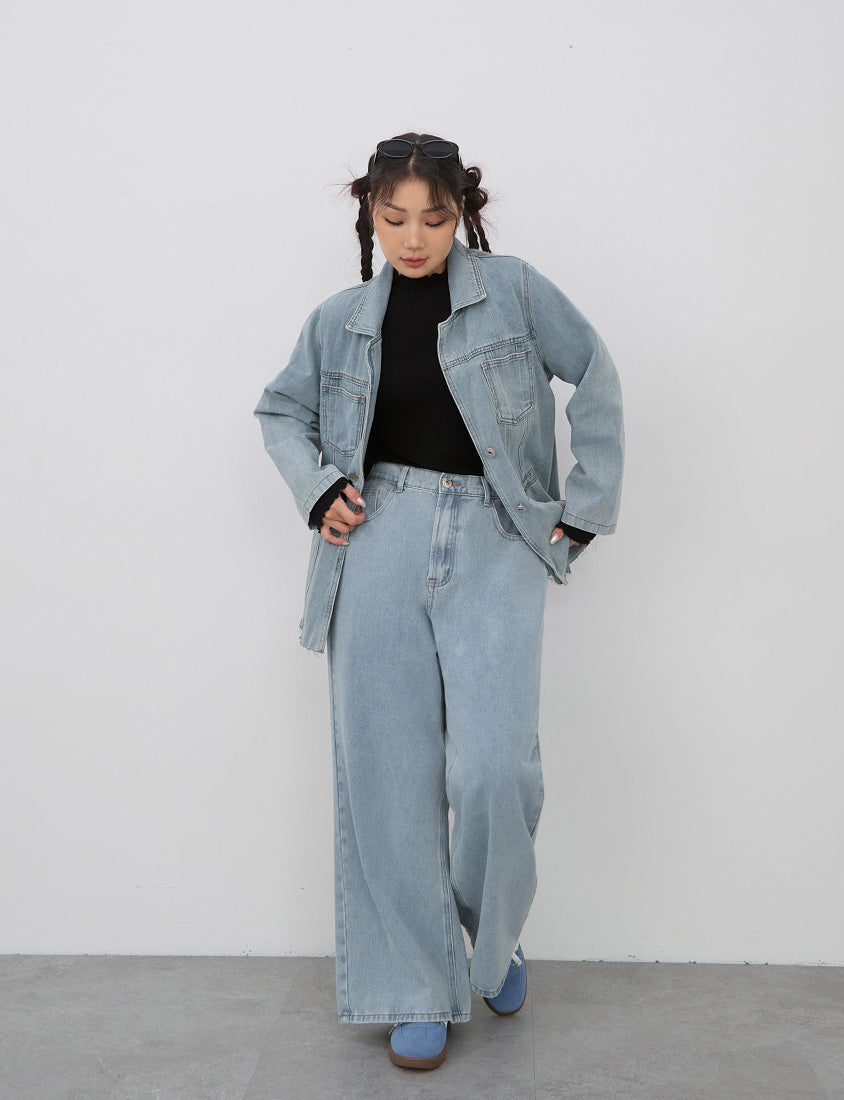 Vintage Washed Elastic Back Waist Plus Size Wide Leg Jeans