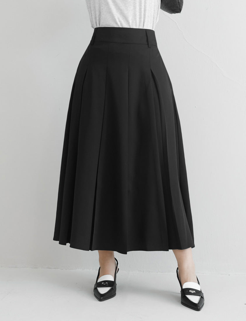 MISS. Elegant Wide Pleated Elastic Back Waist Plus Size Maxi Skirt