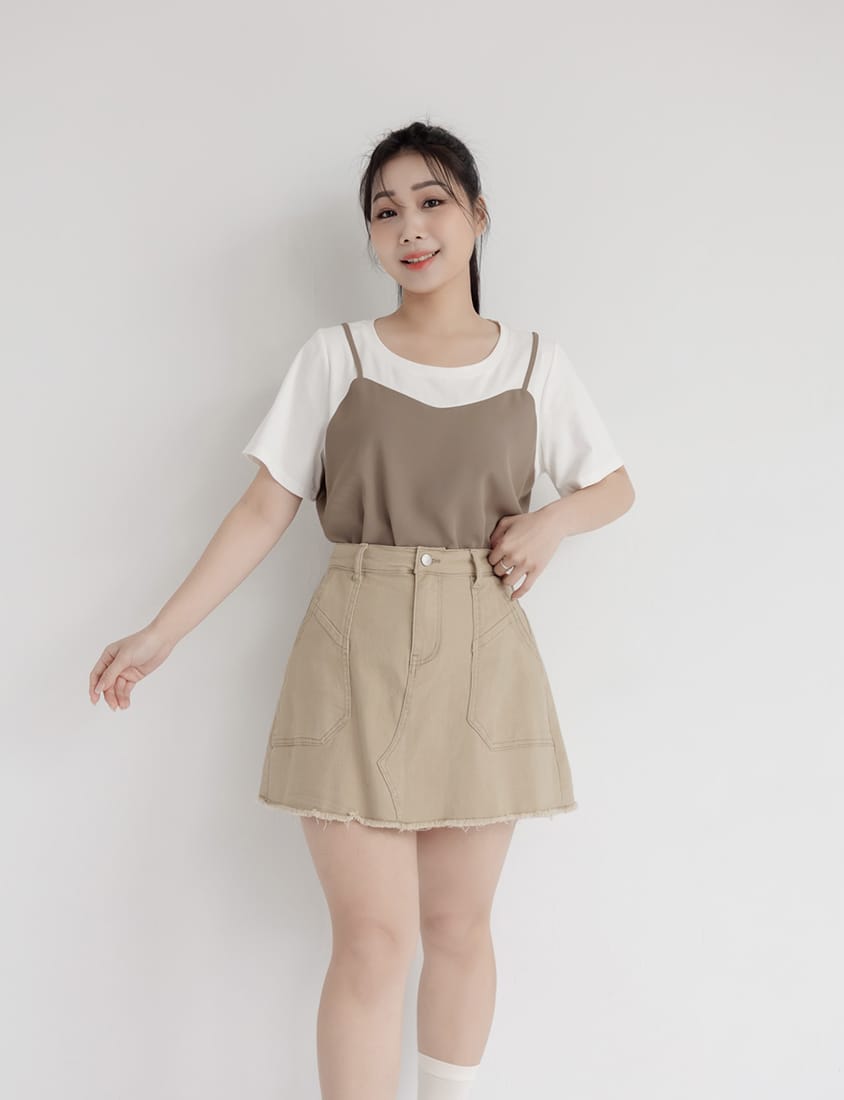 Pocket Twill Cotton Frayed Hem Plus Size Mini Skirt (With Inner Shorts)