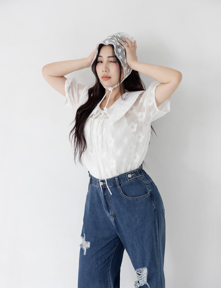 Two-Piece Floral Collar Tie Plus Size Shirt (with Camisole)