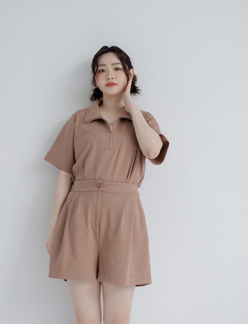 Summer Pleated Back Elastic Waist Plus Size Shorts