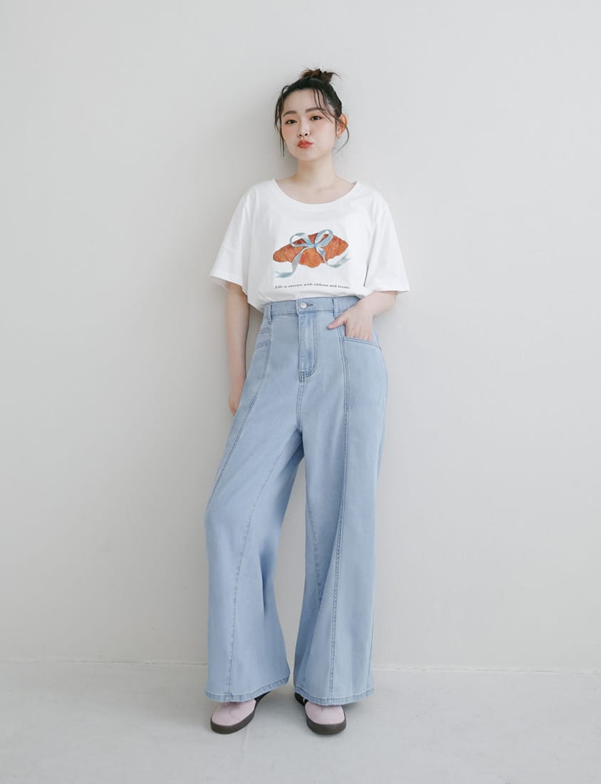 Apple-Shaped Friendly! Seamed Plus Size Wide Leg Jeans