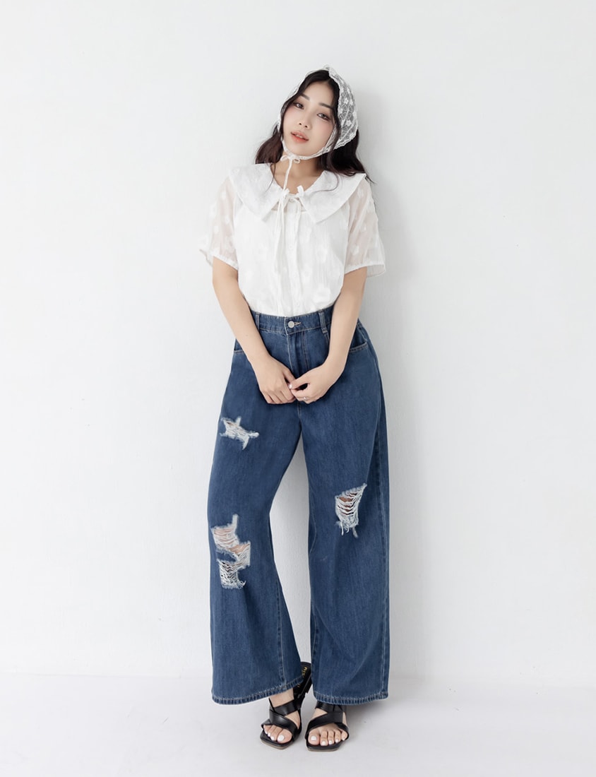 Two-Piece Floral Collar Tie Plus Size Shirt (with Camisole)