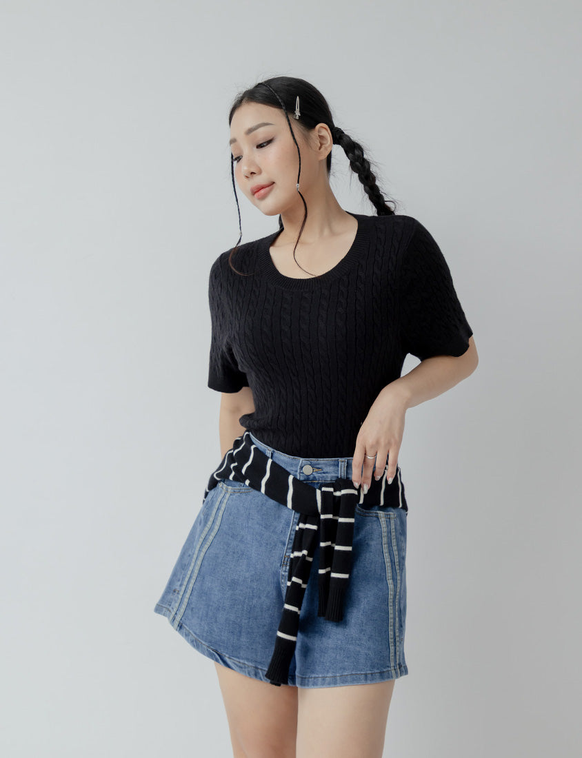 Crewneck Cable Knit Short Sleeve Top