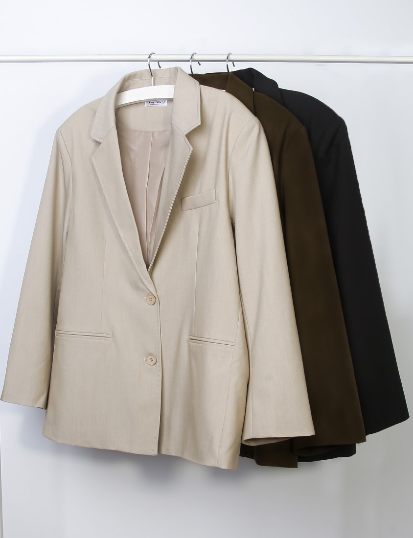 Minimal Versatile Plus Size Tailored Blazer