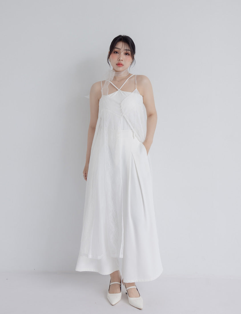 MISS. High Waist Pleated Tummy Flattering Plus Size Tailored Pants