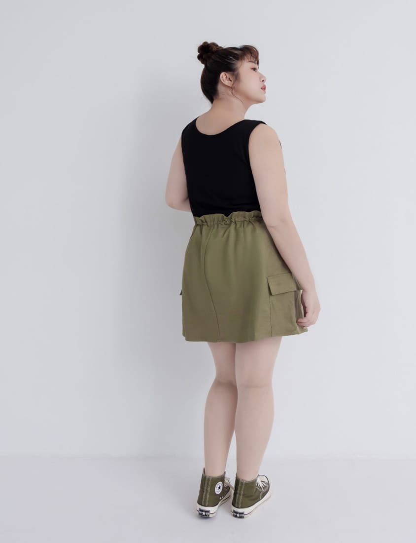 Pobra. Airy Wide Strap Square Neck Faux Buttons Plus Size Bra Top