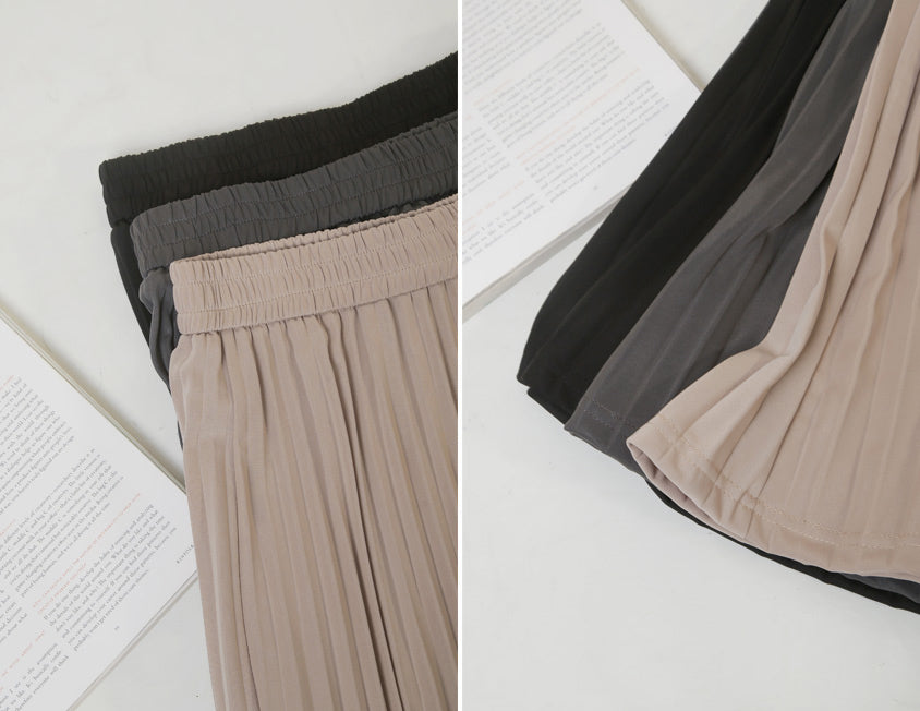 MISS. Fairy Pleated Elastic Waist Plus Size Maxi Skirt