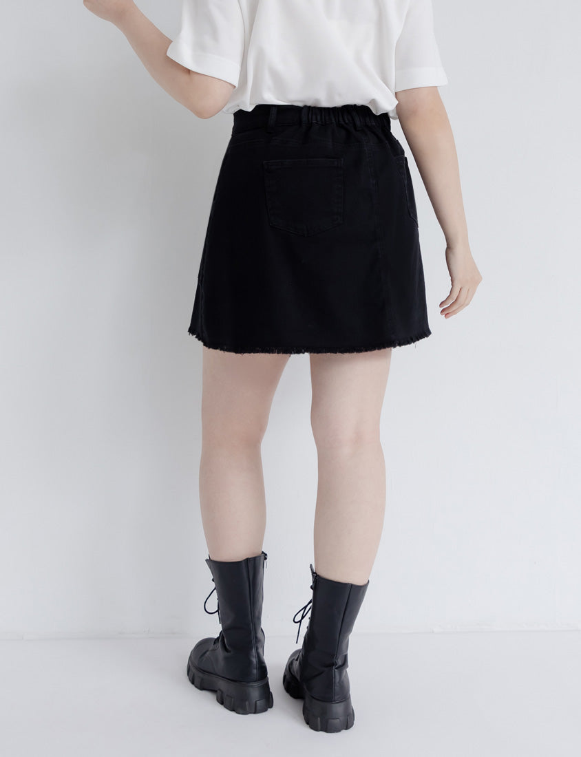 Pocket Twill Cotton Frayed Hem Plus Size Mini Skirt (With Inner Shorts)